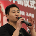 她将会在片中饰演第十届饥饿游戏的首席游戏制作人福隆尼亚·高尔博士。